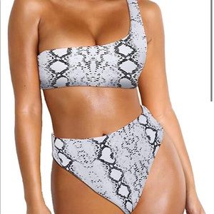 NWOT Snakeskin One Shoulder High Waisted Bikini